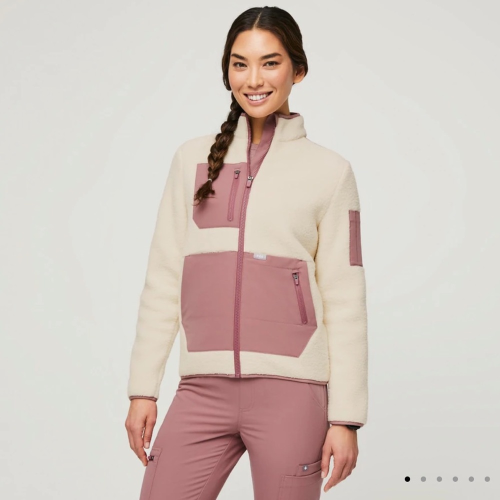On- shift Sherpa Jacket